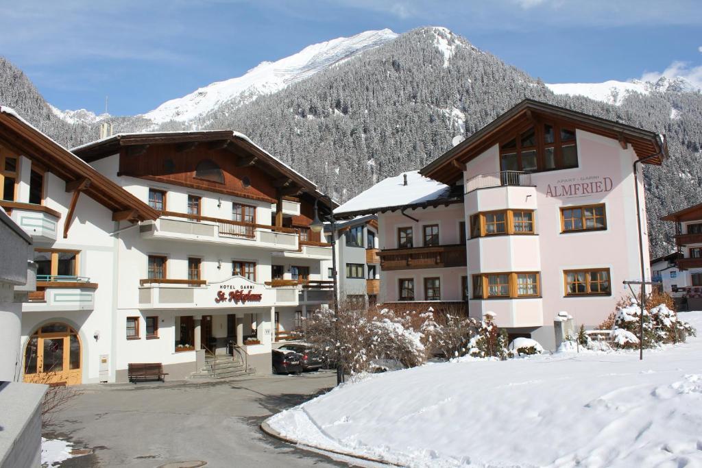 Hotel St. Nikolaus Ischgl Buitenkant foto